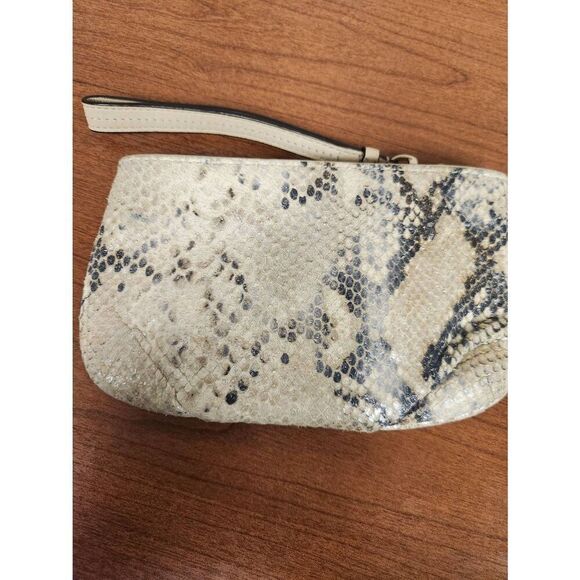 Coach Kristin Embossed Python Snakeskin Wristlet/Clutch. (PF) - Picture 5 of 9